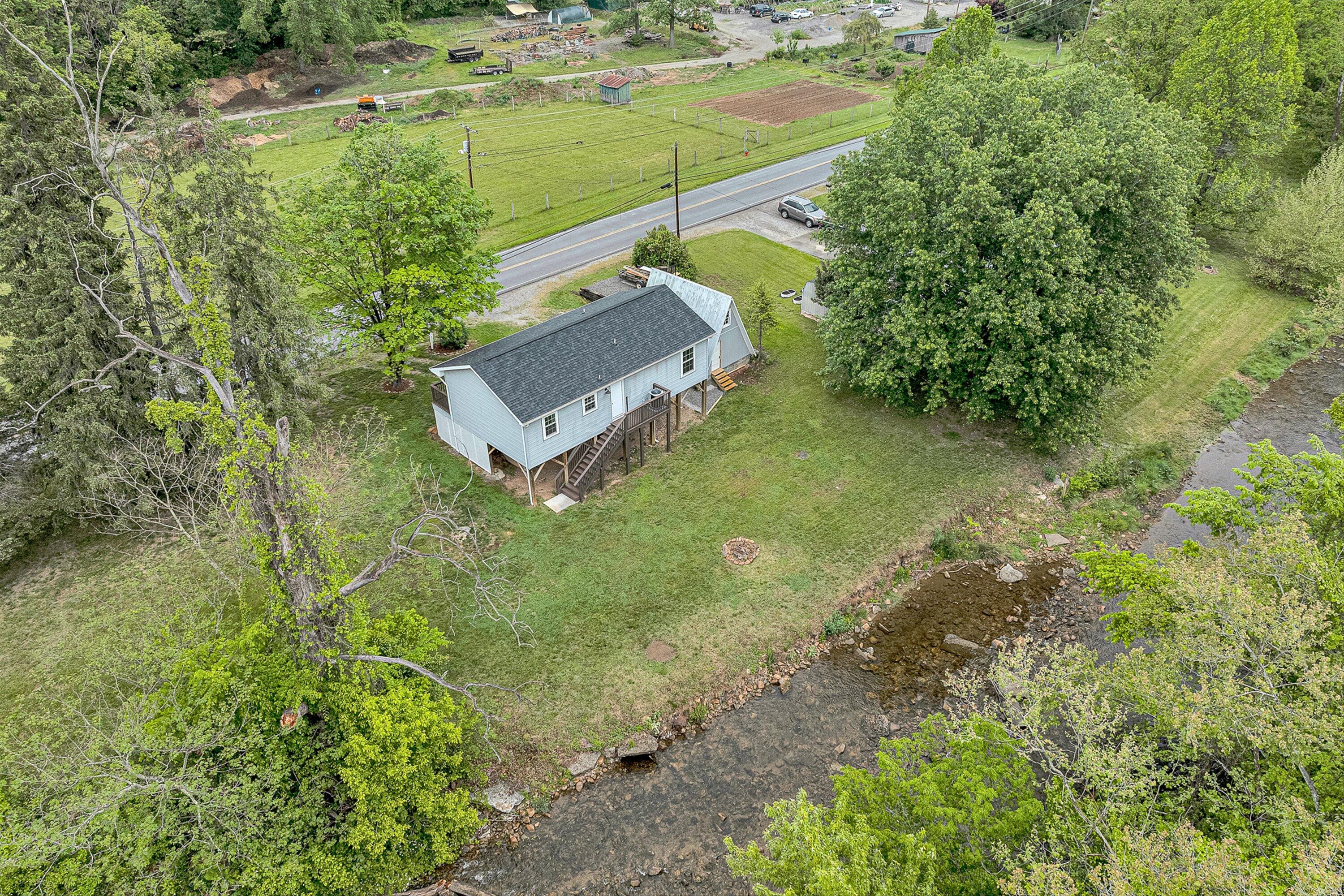9619 Old Roanoke Road Elliston, VA 24087 - Photo 17 of 29