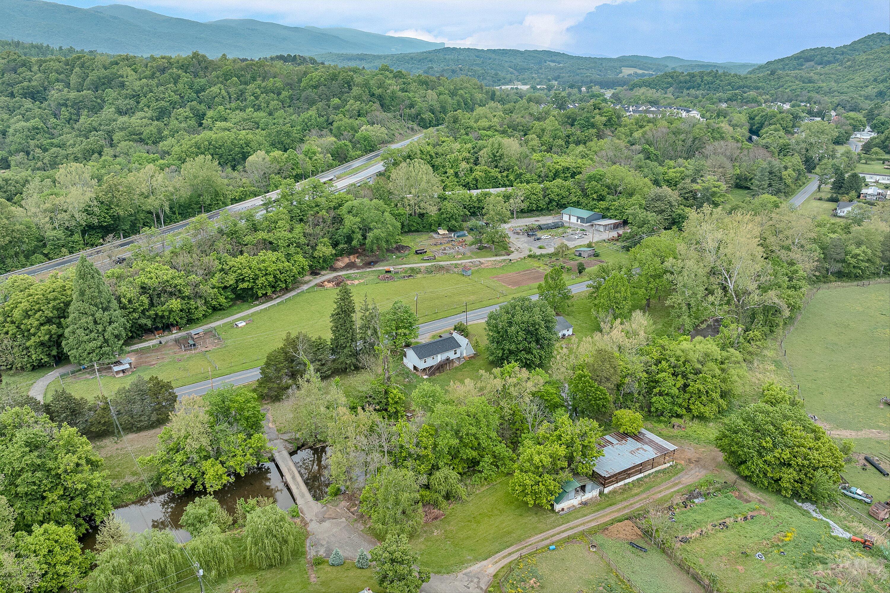 9619 Old Roanoke Road Elliston, VA 24087 - Photo 27 of 29 37-VM-0610