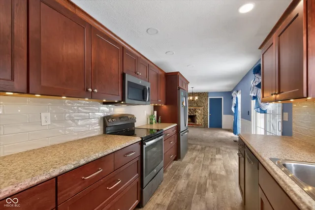 $275,000 | 508 North Parkwood Drive, Muncie, IN 47304