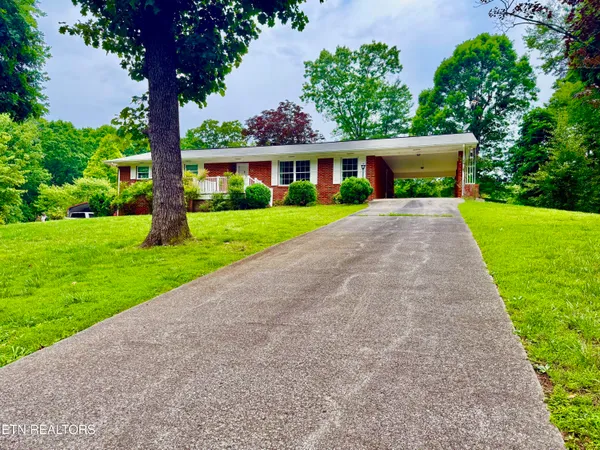 $349,900 | 432 Mahogany Street, Spring City, TN 37381