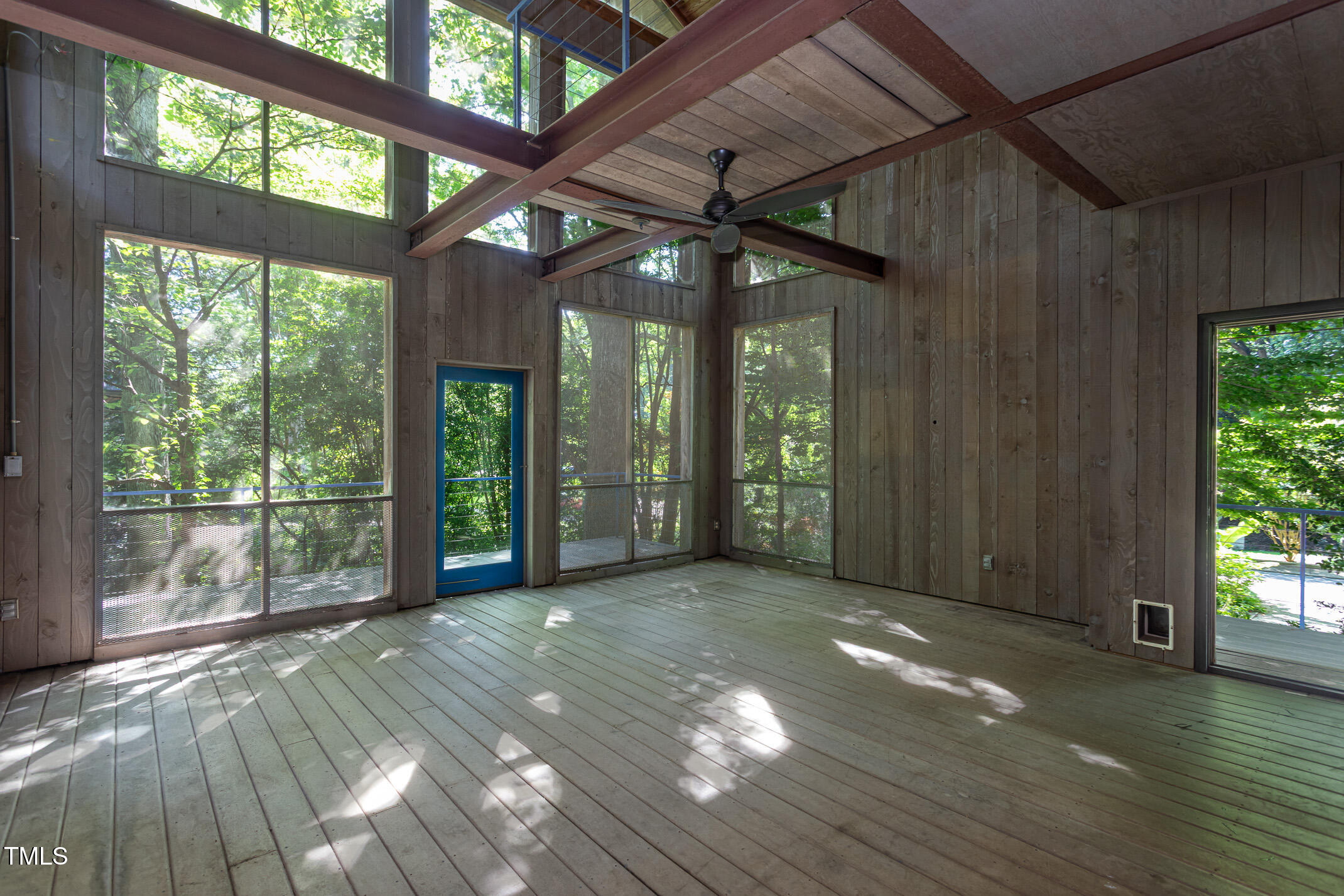820 Runnymede Road Raleigh, NC 27607 - Photo 18 of 43 a view of backyard with green space