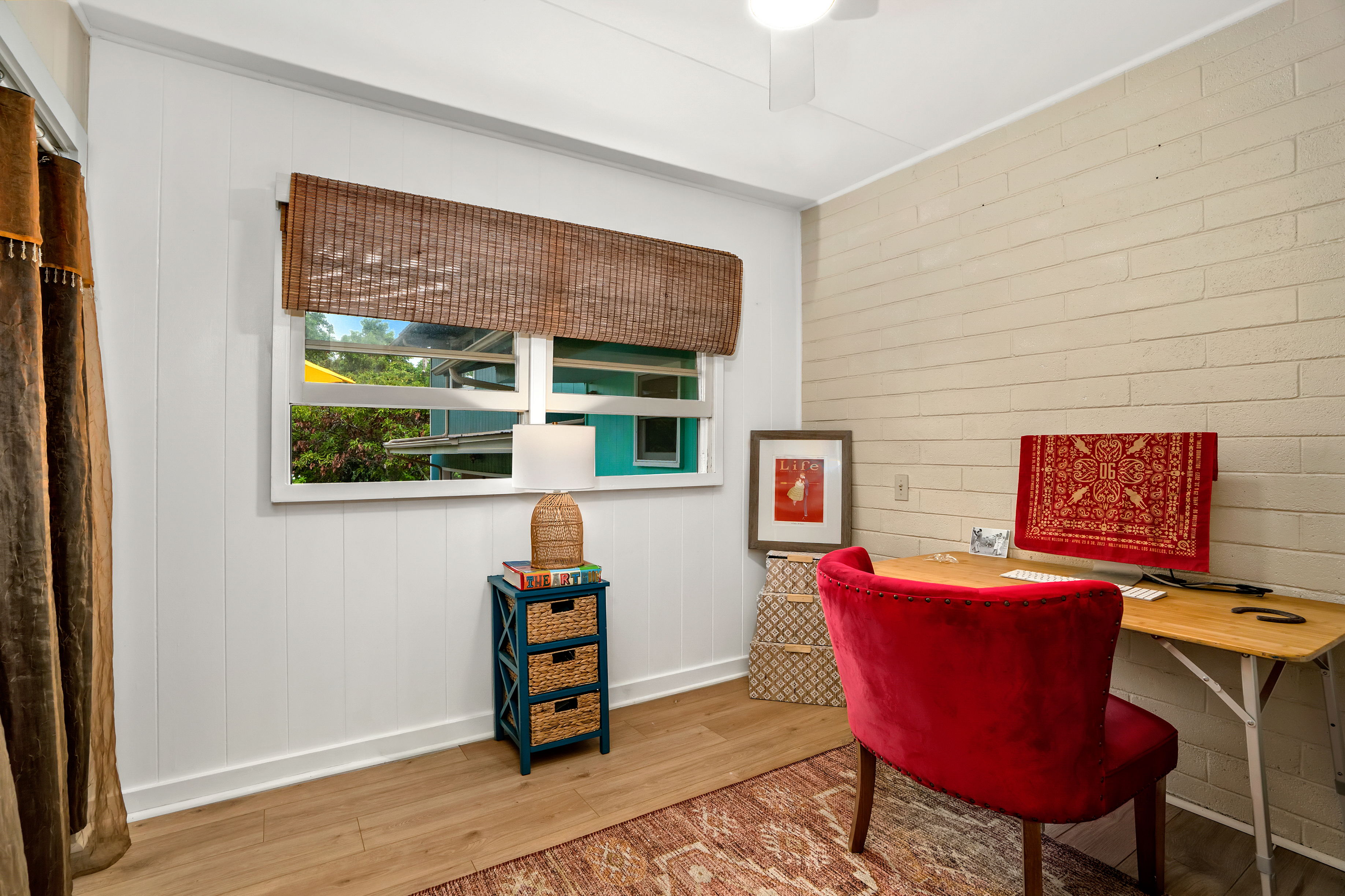 4885 Laipo Road Kapaa, HI 96746 - Photo 14 of 28 a view of a livingroom with furniture