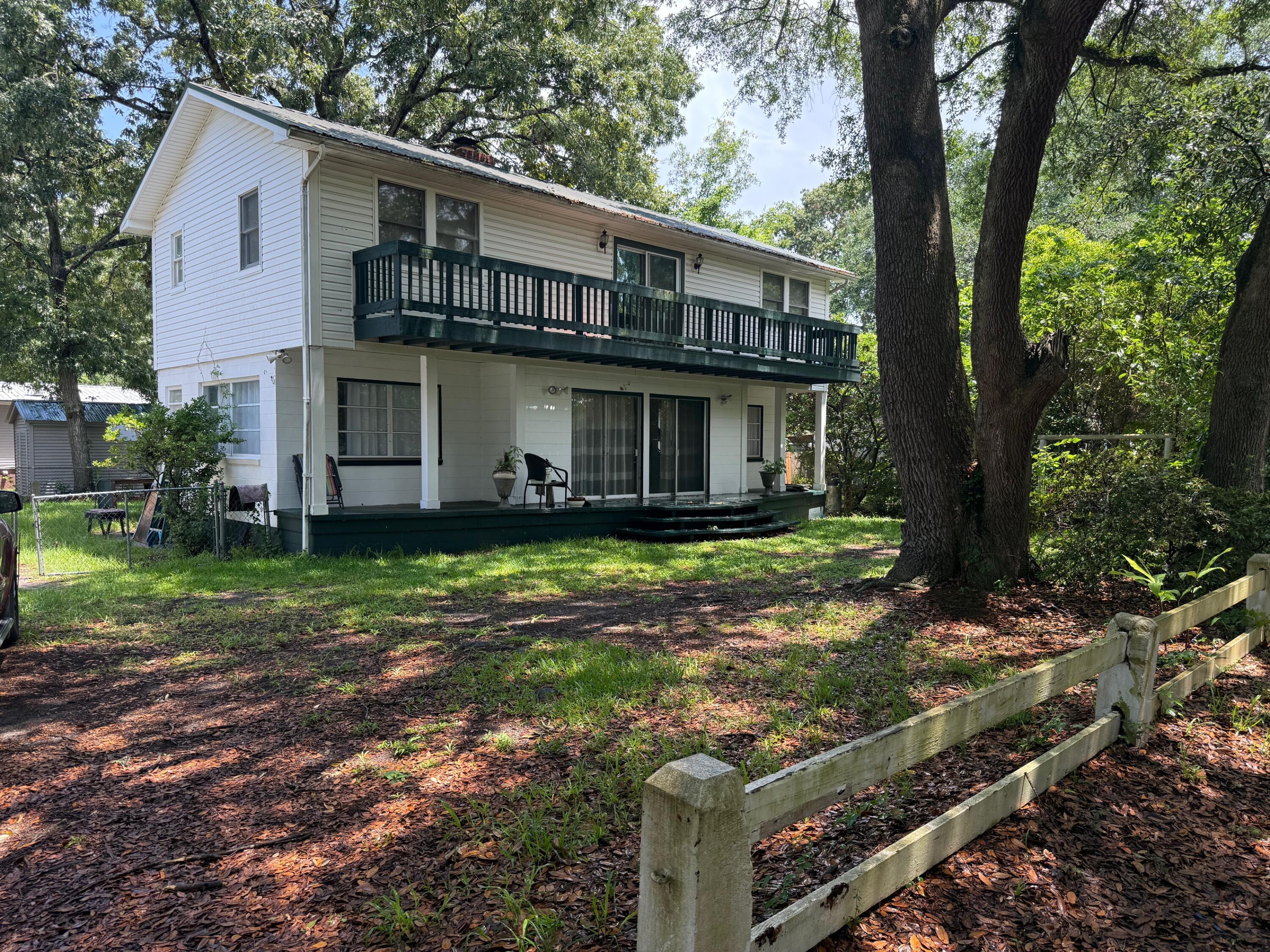 102 Webb Street Bonneau, SC 29431 - Photo 2 of 34 IMG_0964