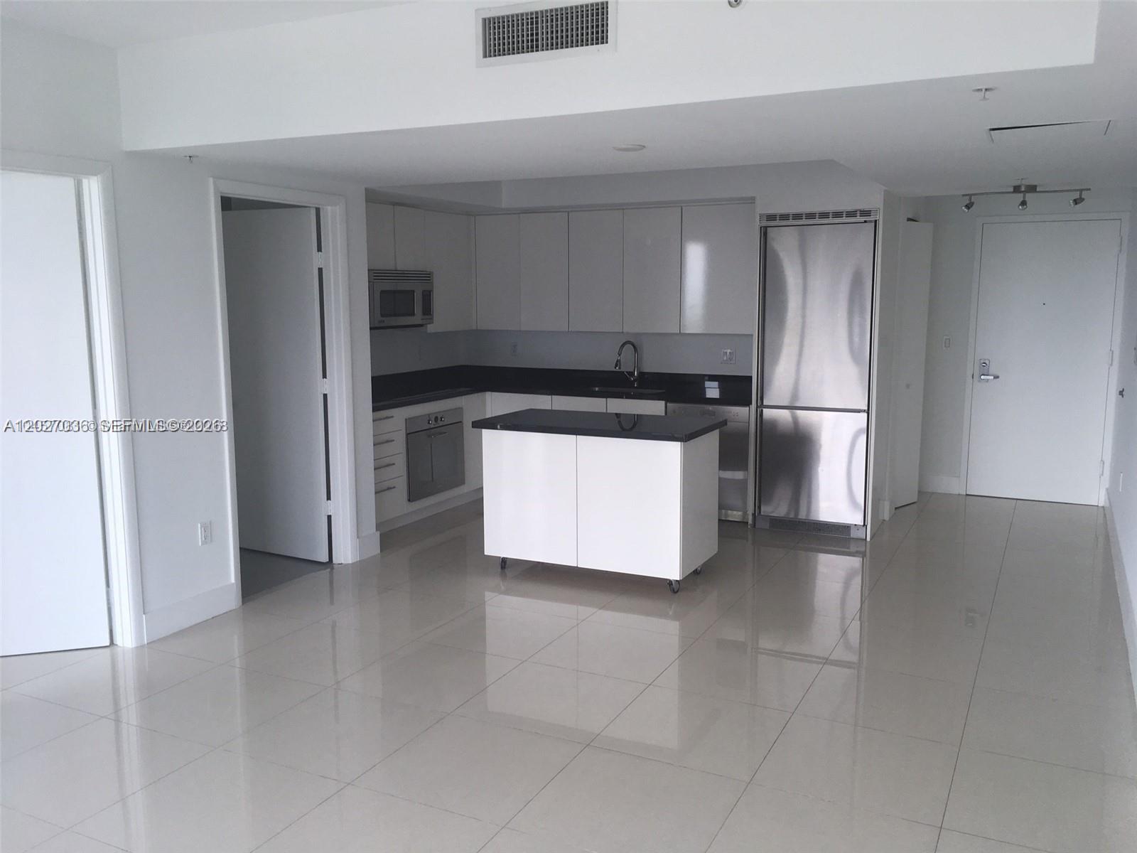 92 Southwest 3rd Street, Unit 3404 Miami, FL 33130 - Photo 6 of 10 Photo 6