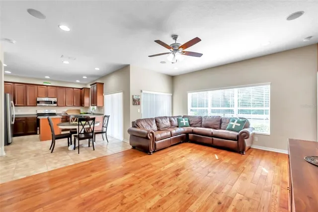 $3,350 | 11144 Oyster Bay Circle, New Port Richey, FL 34654