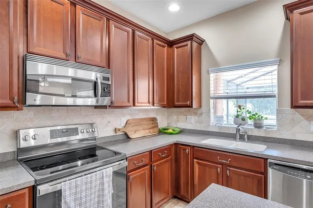 $3,350 | 11144 Oyster Bay Circle, New Port Richey, FL 34654