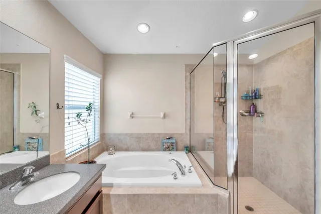 $3,350 | 11144 Oyster Bay Circle, New Port Richey, FL 34654