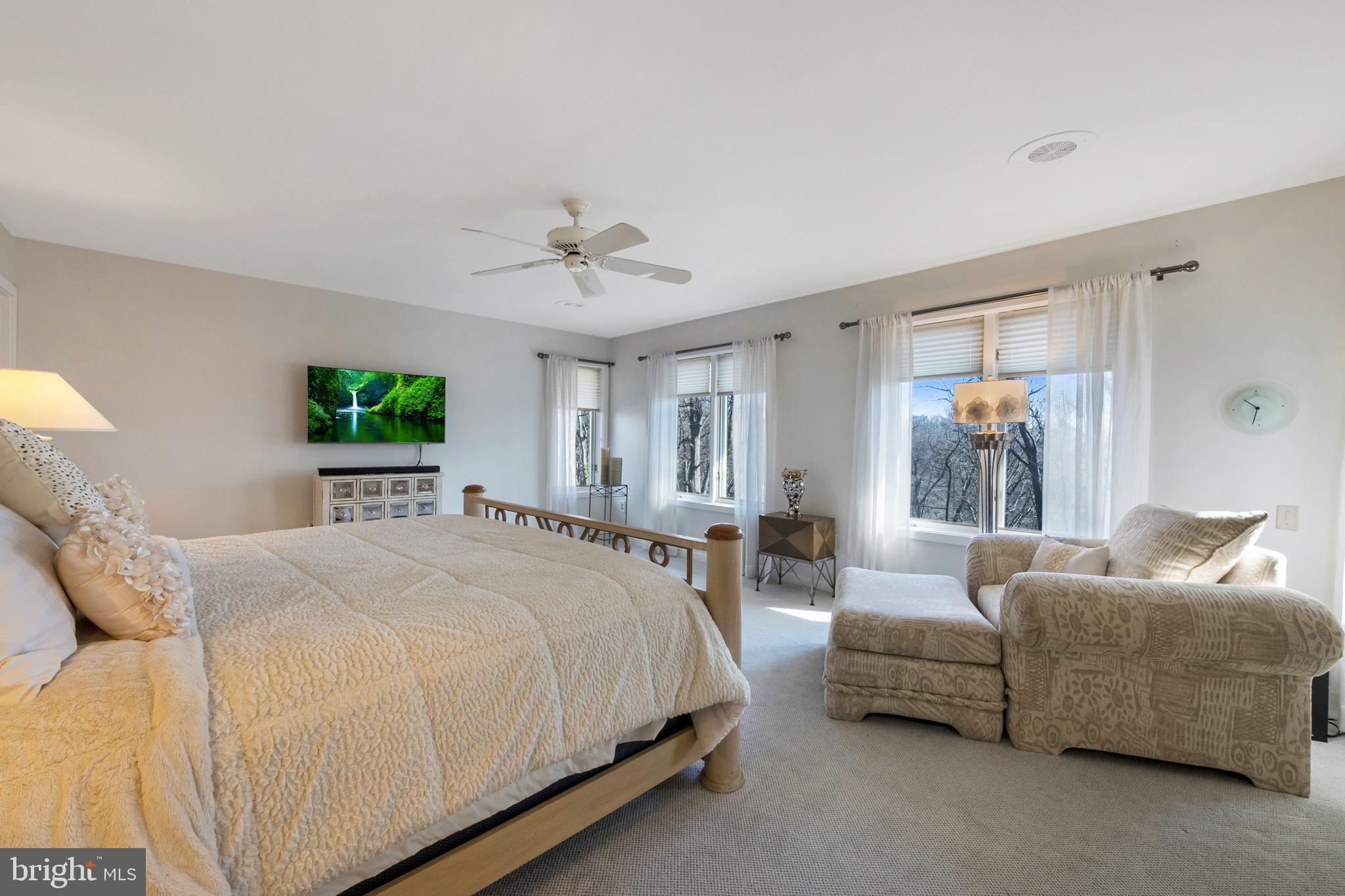 554 Maynadier Lane Crownsville, MD 21032 - Photo 37 of 68 Huge Master suite with VIEWS