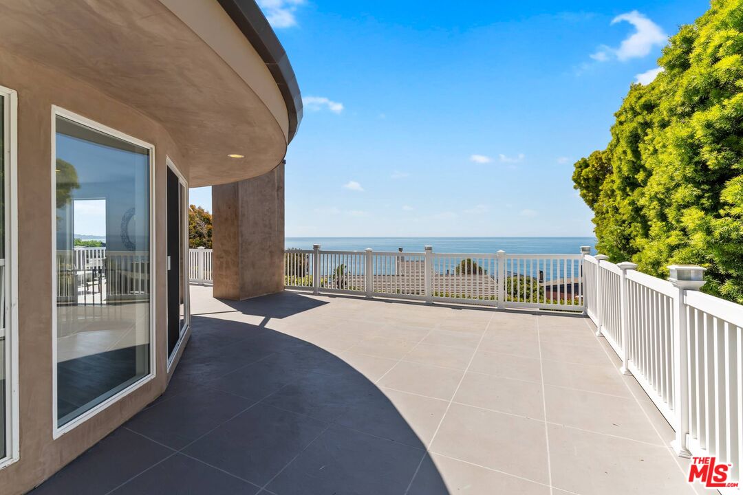 31518 Broad Beach Road Malibu, CA 90265 - Photo 26 of 27