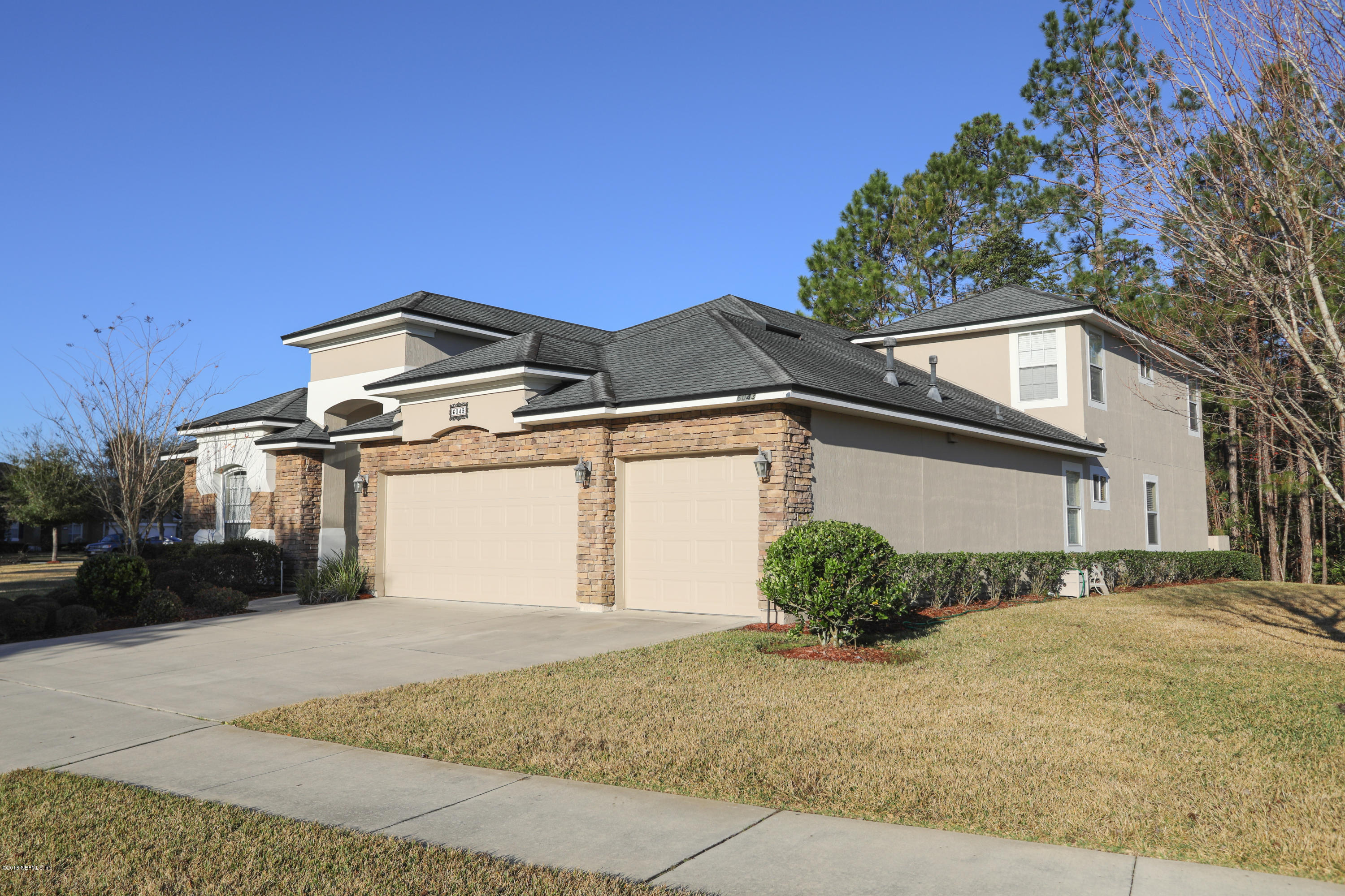 6043 Shadehill Road Jacksonville, FL 32258 - Photo 2 of 43 Side View