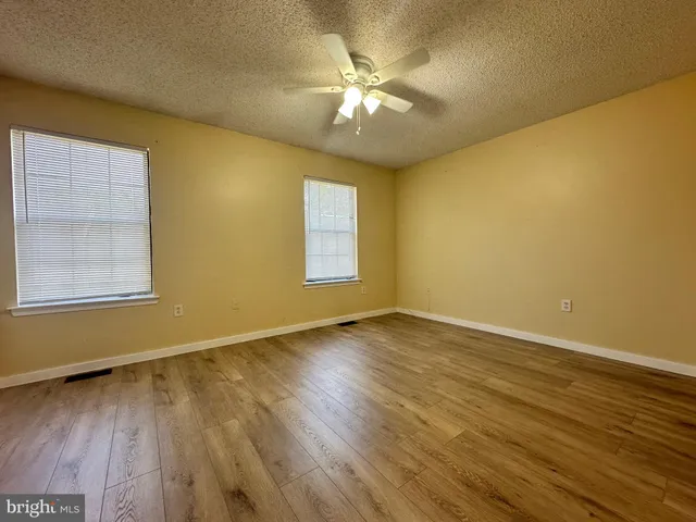 $2,500 | 6 Wosniak Court, Lawrence Township, NJ 08648