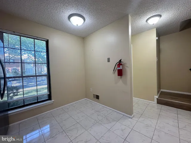 $2,500 | 6 Wosniak Court, Lawrence Township, NJ 08648