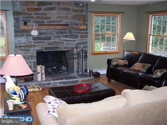852 Ivy Road Ambler, PA 19002 - Photo 6 of 12 Exterior Side