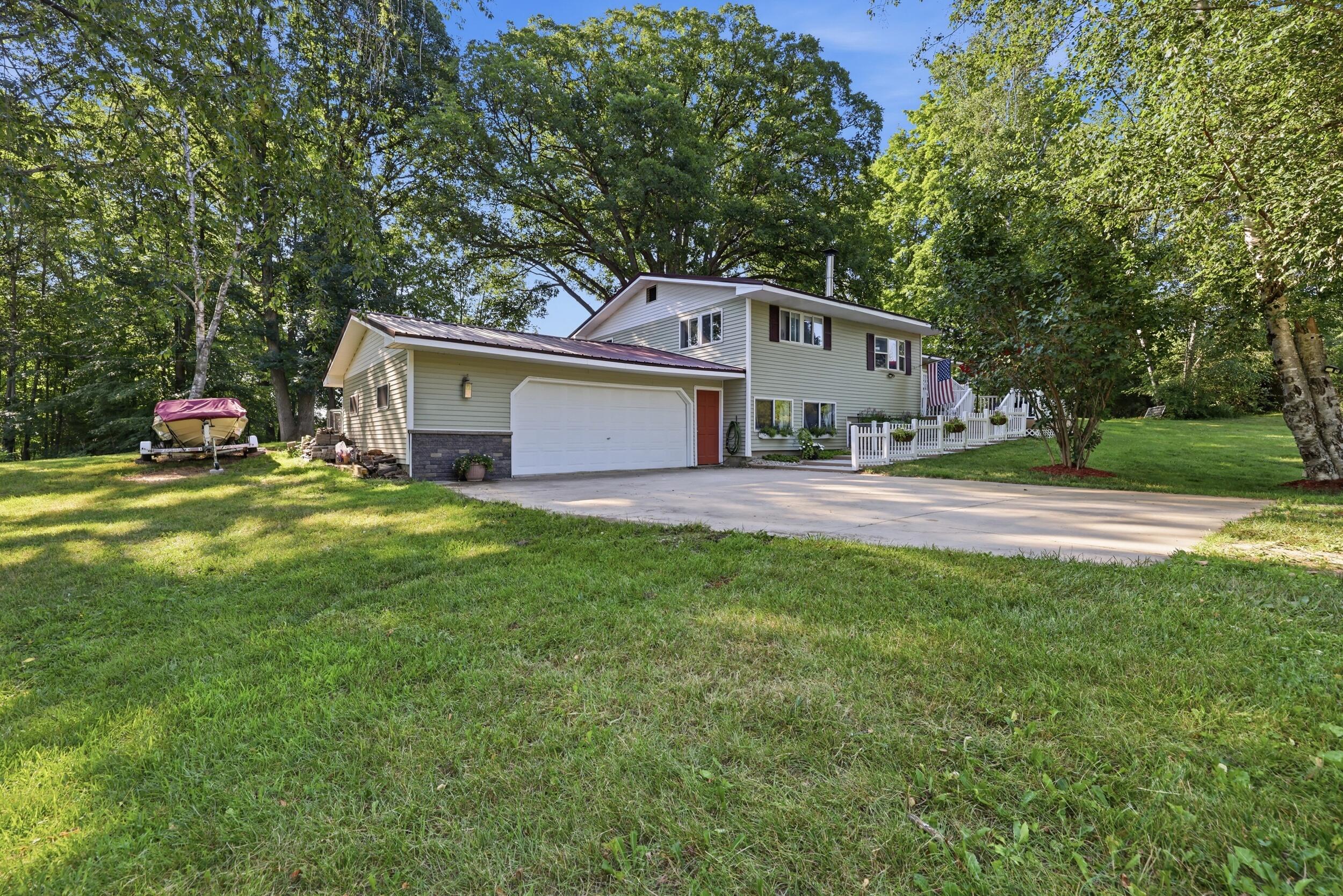 4050 North Johnson Road Coral, MI 49322 - Photo 3 of 61 2_4050 n johnson rd_005
