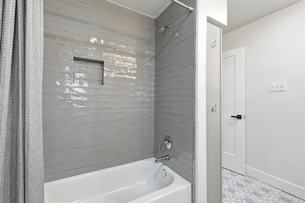 11009 Ferndale Road Dallas, TX 75238 - Photo 15 of 21