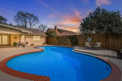 $775,000 | 11009 Ferndale Road, Dallas, TX 75238