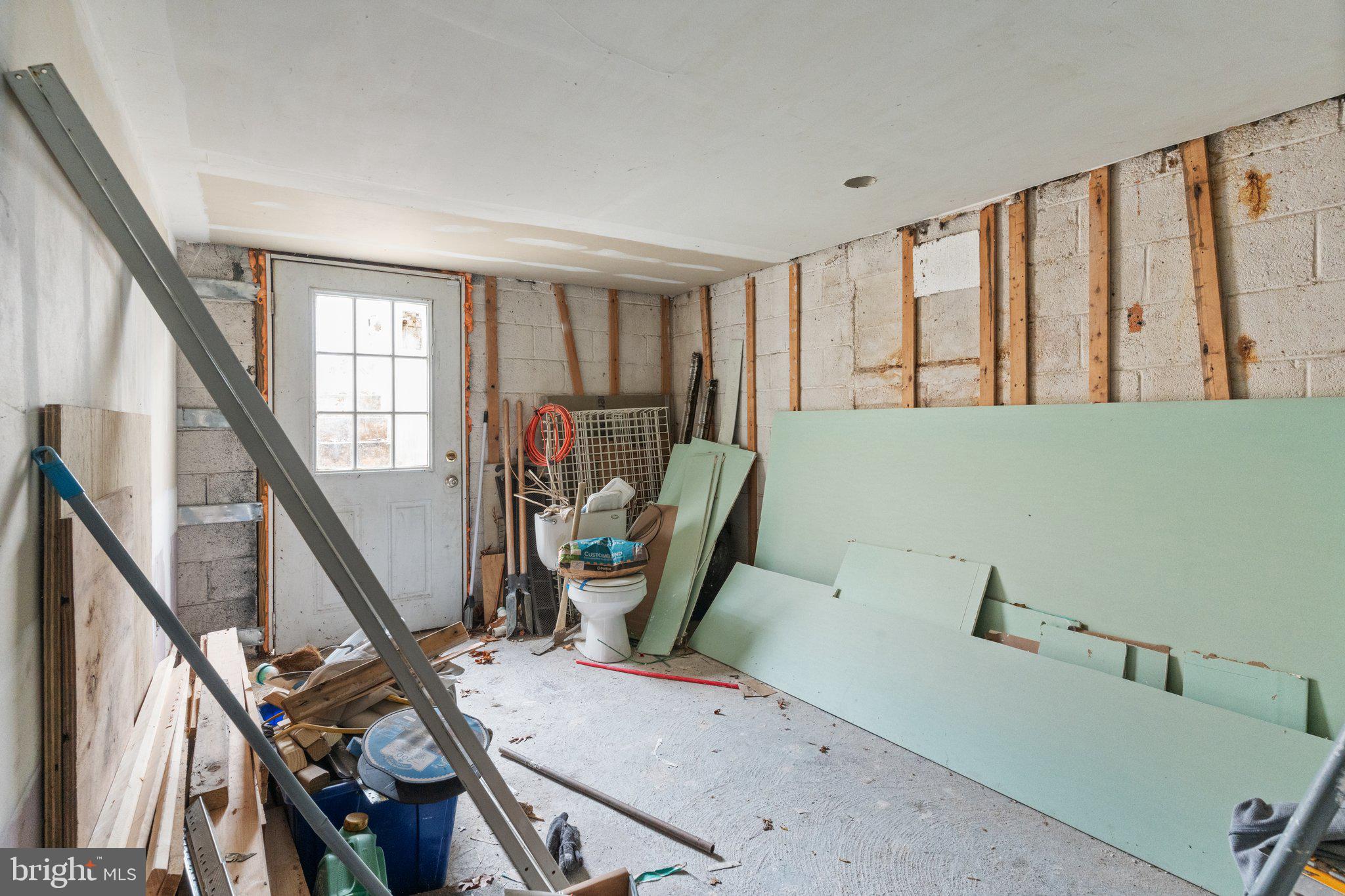 52 East 9th Avenue Pine Hill, NJ 08021 - Photo 24 of 25 a living room with furniture