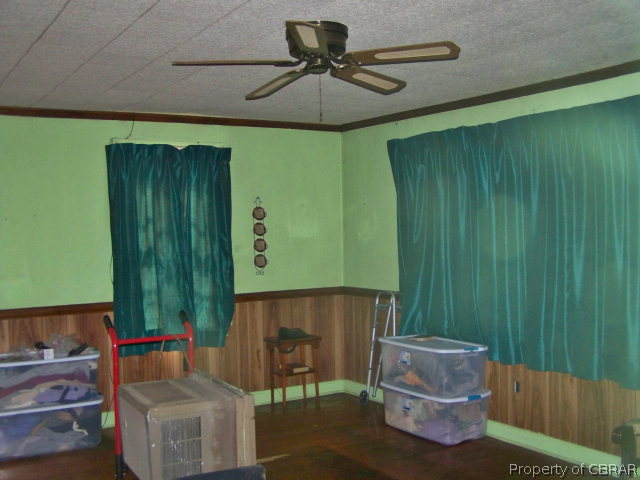 3056 Providence Road Hayes, VA 23072 - Photo 4 of 18 Living Room View 1