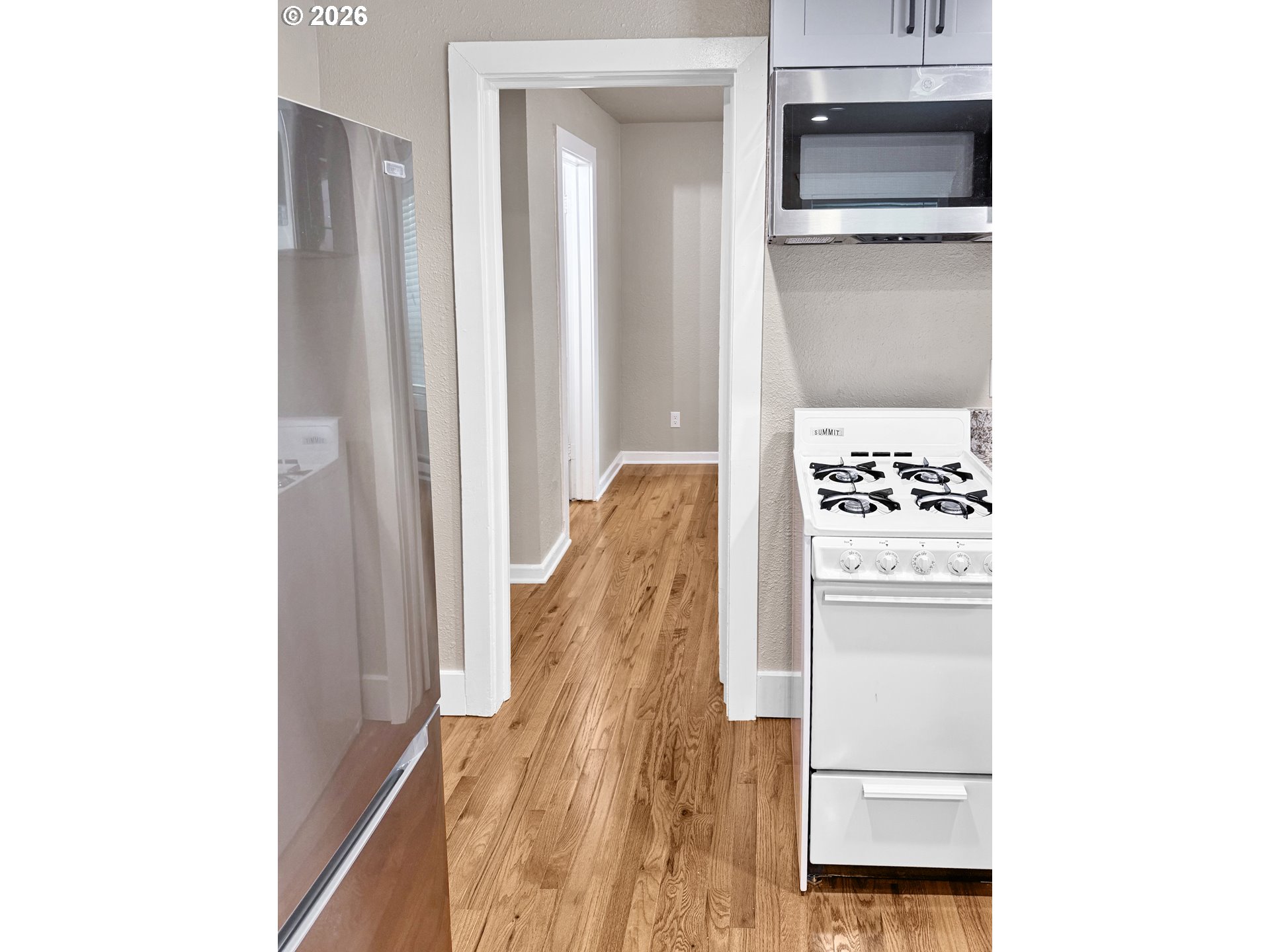 608 4th Street Springfield, OR 97477 - Photo 8 of 33 Unit #1