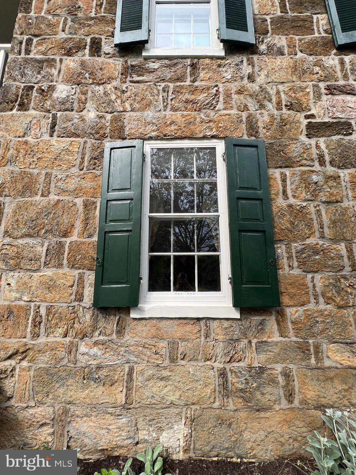 2810 Hoffman Mill Road Hampstead, MD 21074 - Photo 11 of 121 Beautiful Ashlar stonework in Flemish bond on SW