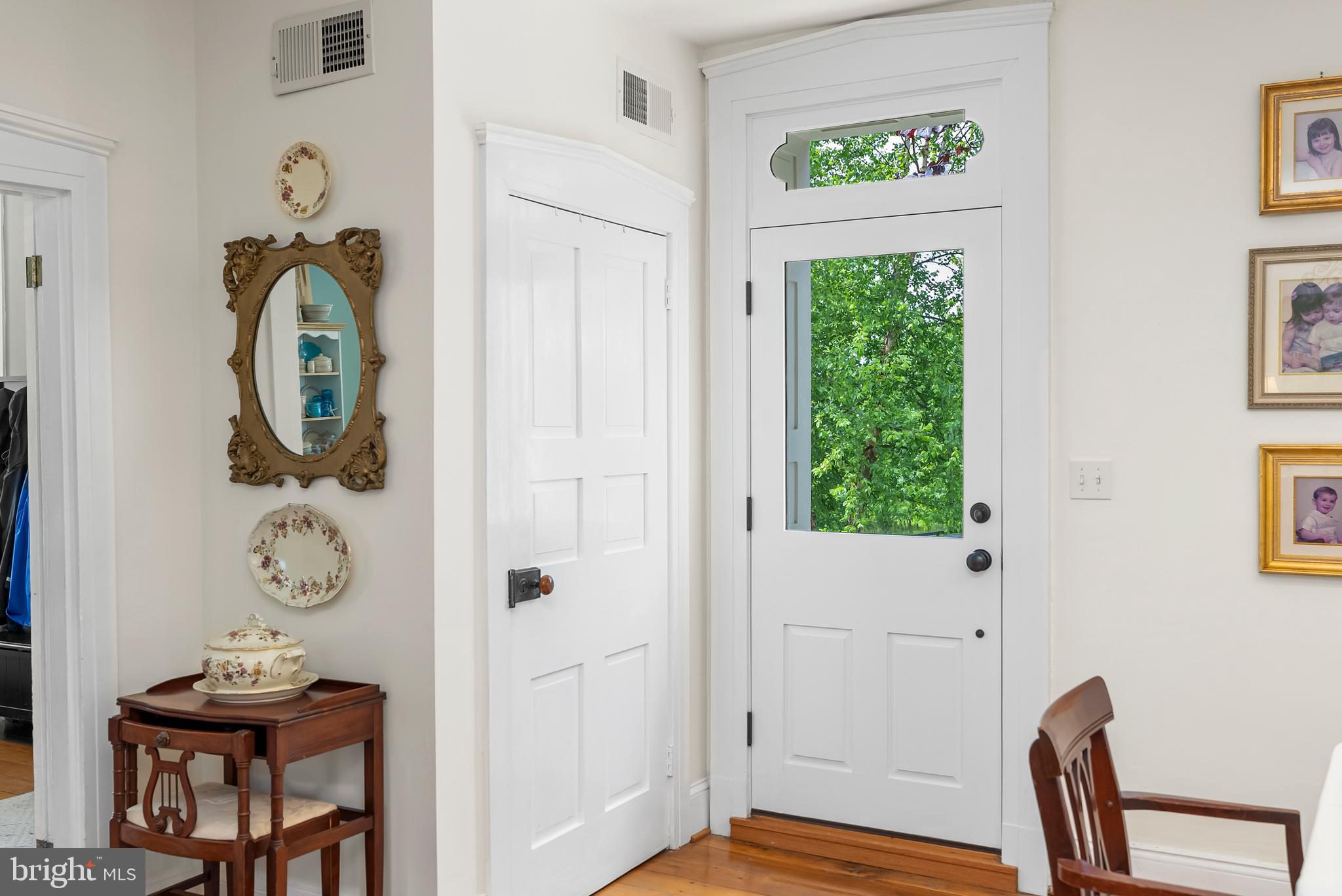 2810 Hoffman Mill Road Hampstead, MD 21074 - Photo 18 of 121 Exterior doorways all have transom windows