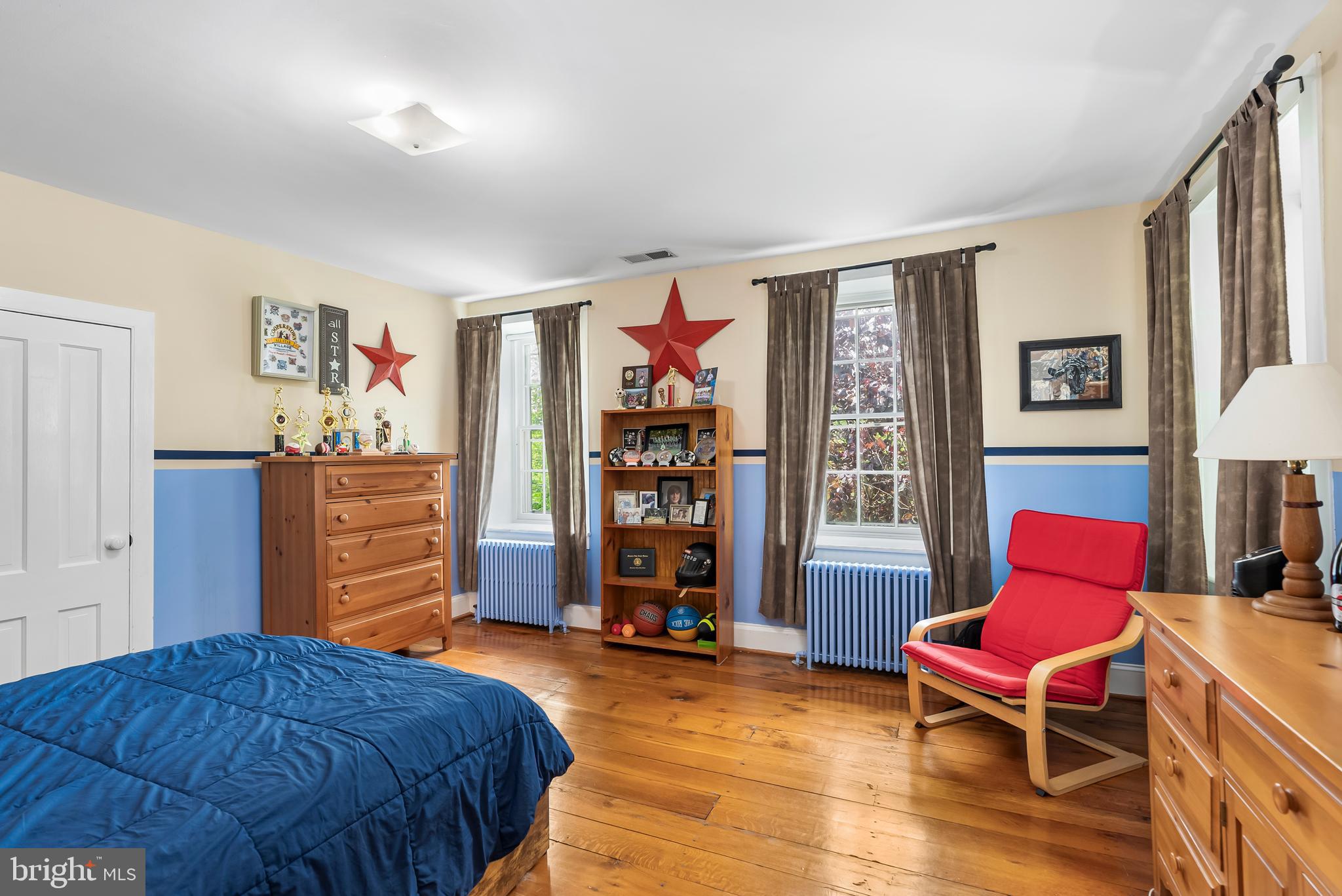 2810 Hoffman Mill Road Hampstead, MD 21074 - Photo 47 of 121 2nd (middle)Bedroom