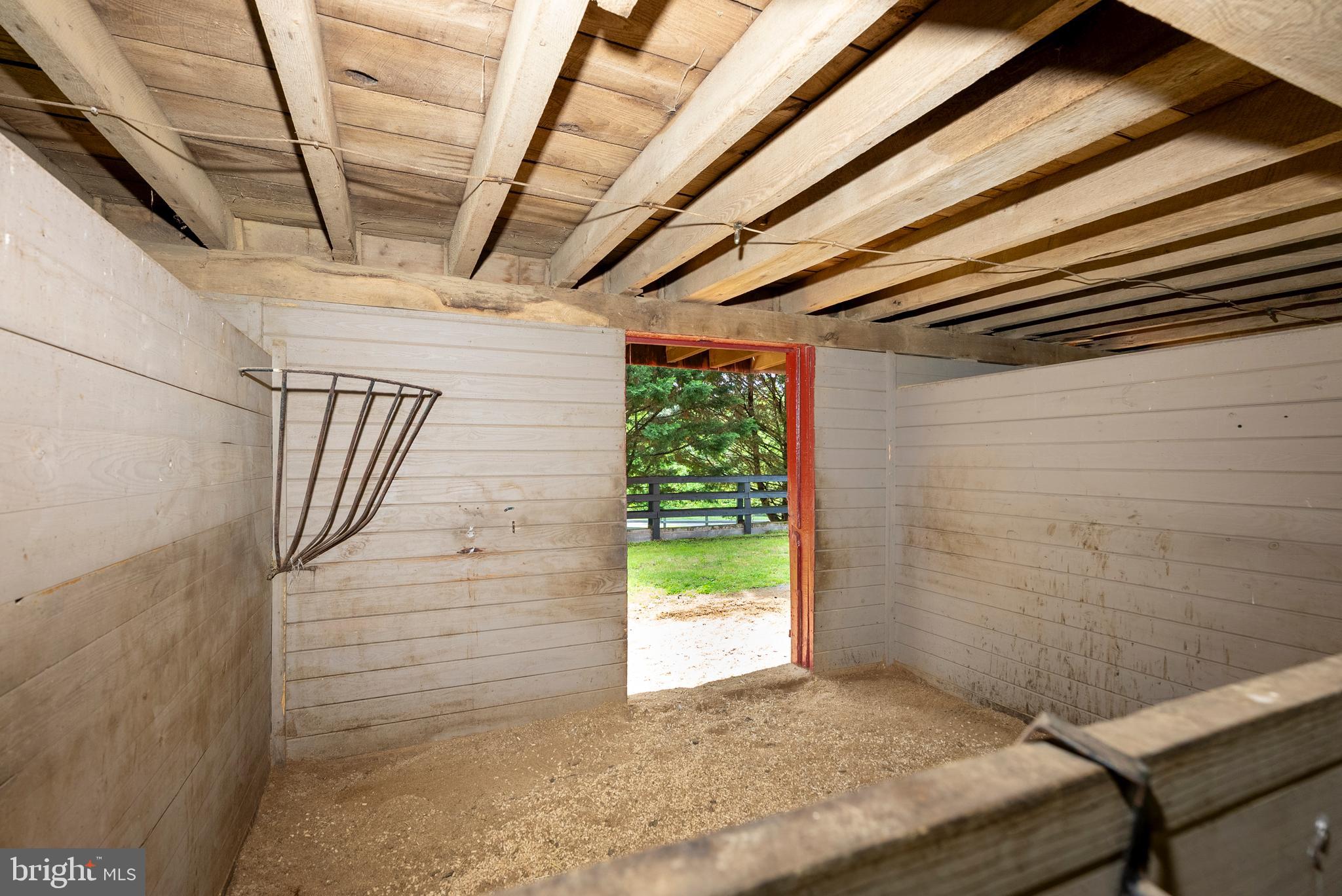 2810 Hoffman Mill Road Hampstead, MD 21074 - Photo 82 of 121 Stalls open to fenced yard