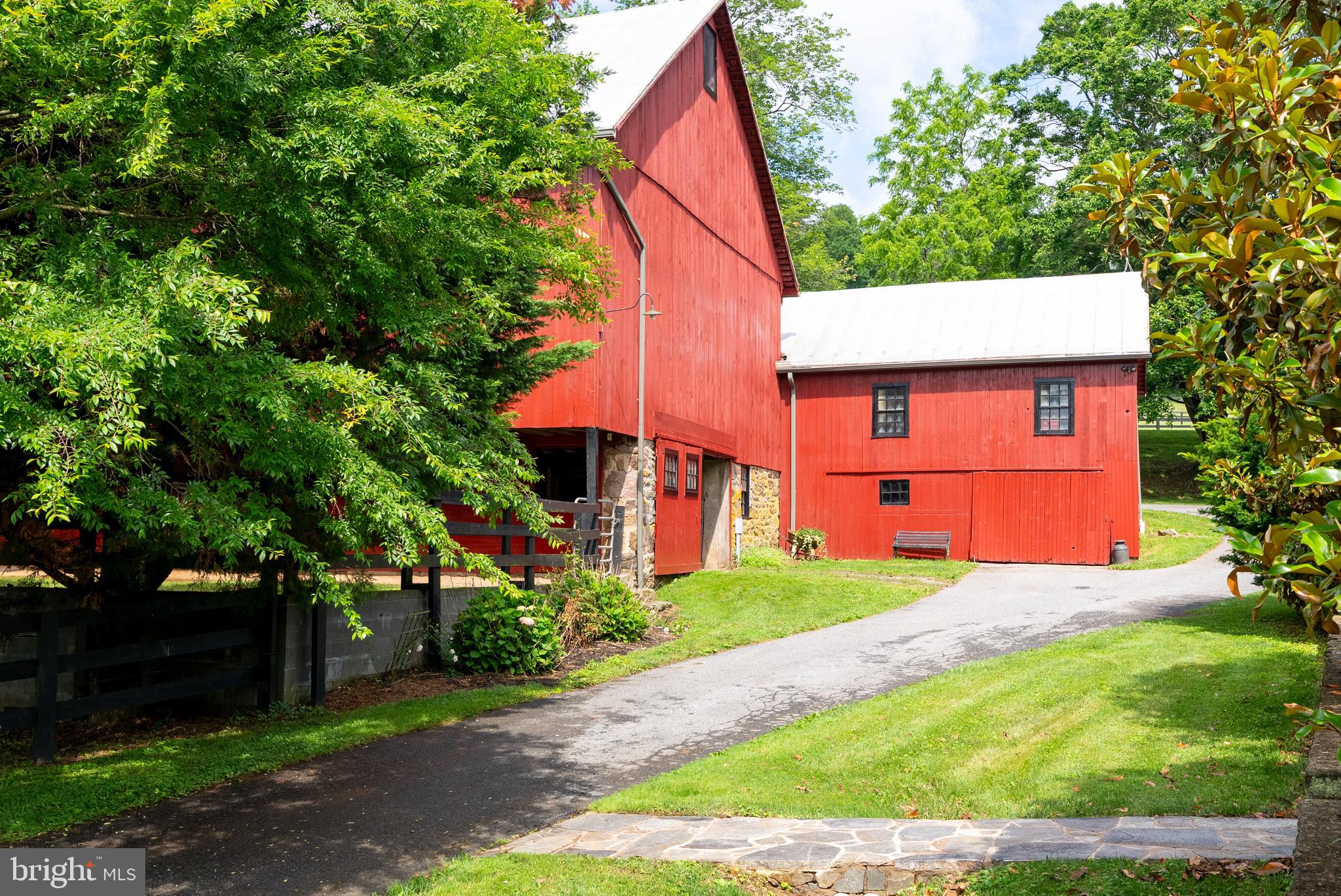 2810 Hoffman Mill Road Hampstead, MD 21074 - Photo 9 of 121 Driveway up to the barns