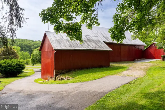 $1,475,000 | 2810 Hoffman Mill Road, Hampstead, MD 21074