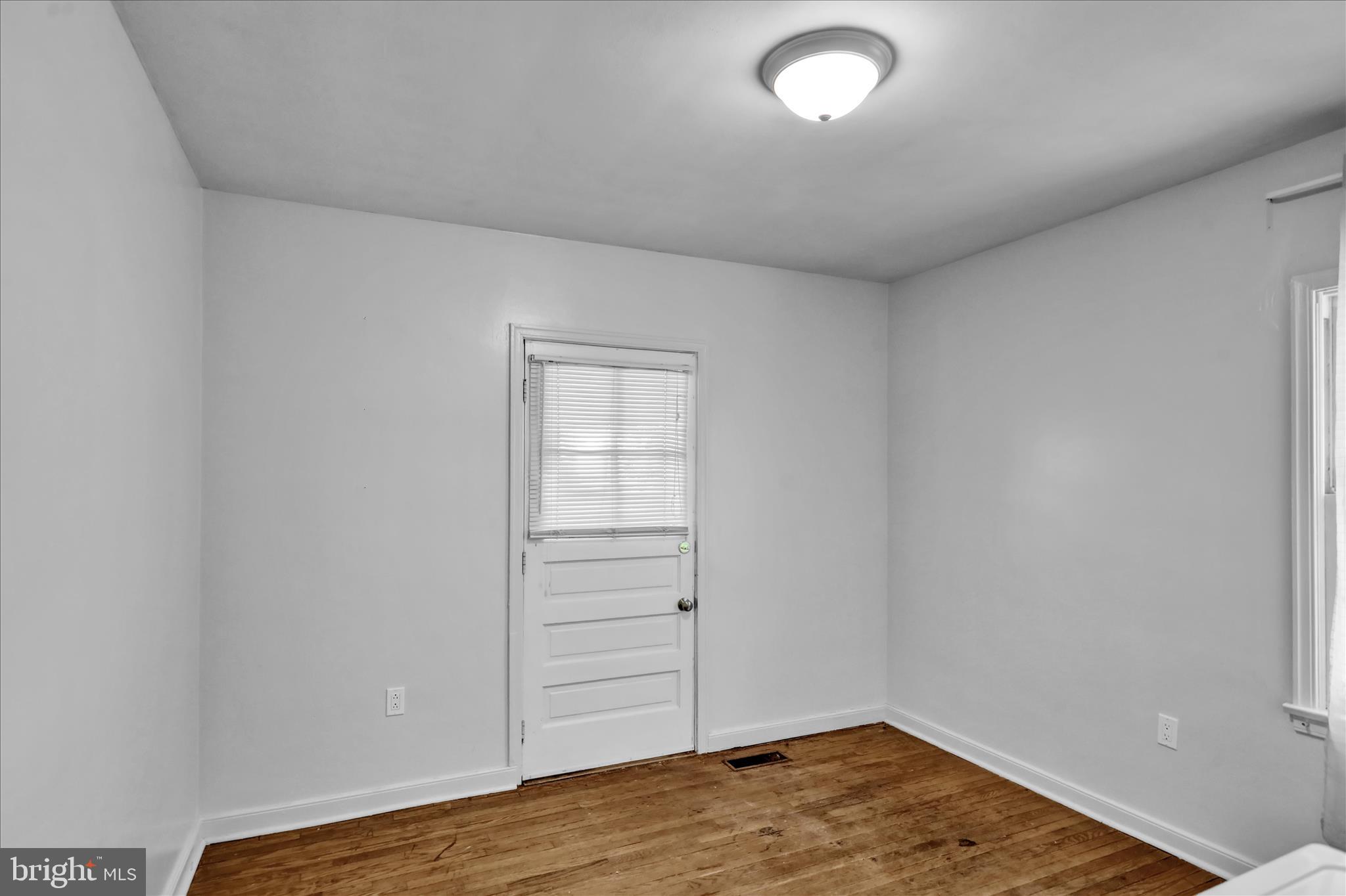 1815 Holly Road Reading, PA 19602 - Photo 15 of 32 360_9105