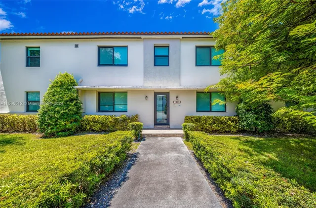 $5,500,000 | 1440 Southwest 42nd Avenue, Miami, FL 33134