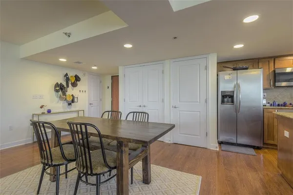 $274,900 | 600 Admiral Boulevard, Unit 208, Kansas City, MO 64106