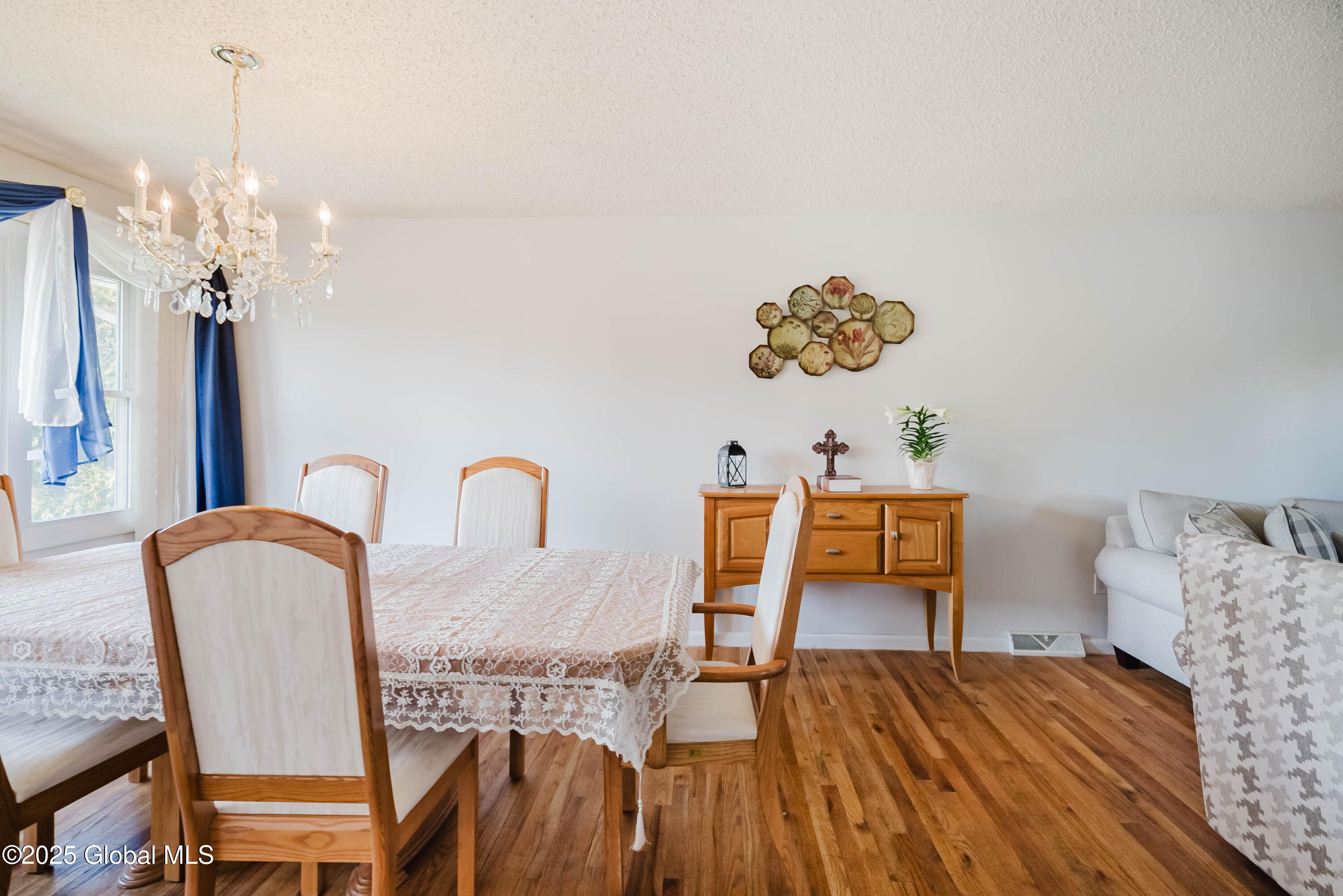 320 Dolan Drive Rotterdam, NY 12306 - Photo 12 of 49 13