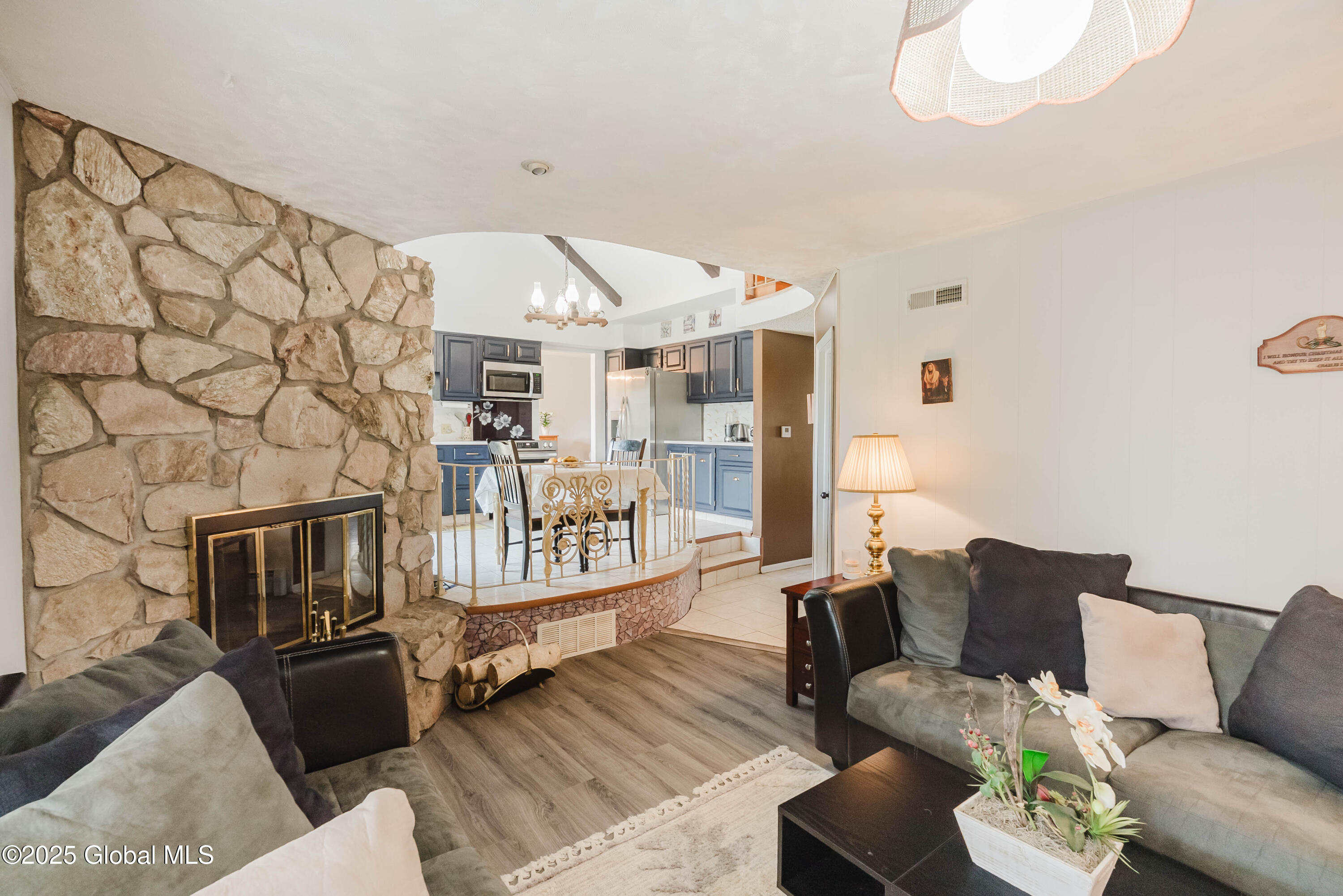 320 Dolan Drive Rotterdam, NY 12306 - Photo 16 of 49 17