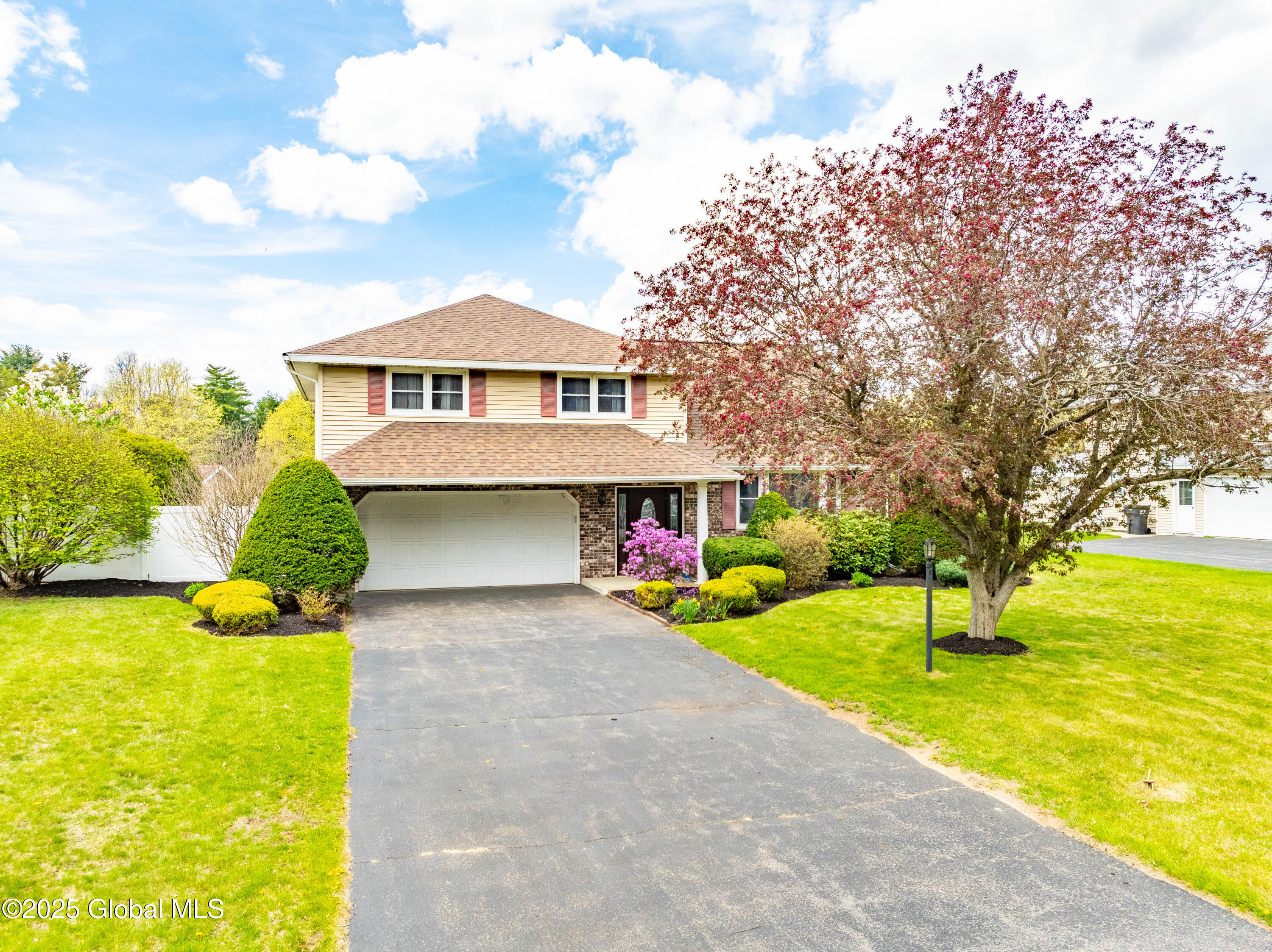 320 Dolan Drive Rotterdam, NY 12306 - Photo 2 of 49 1