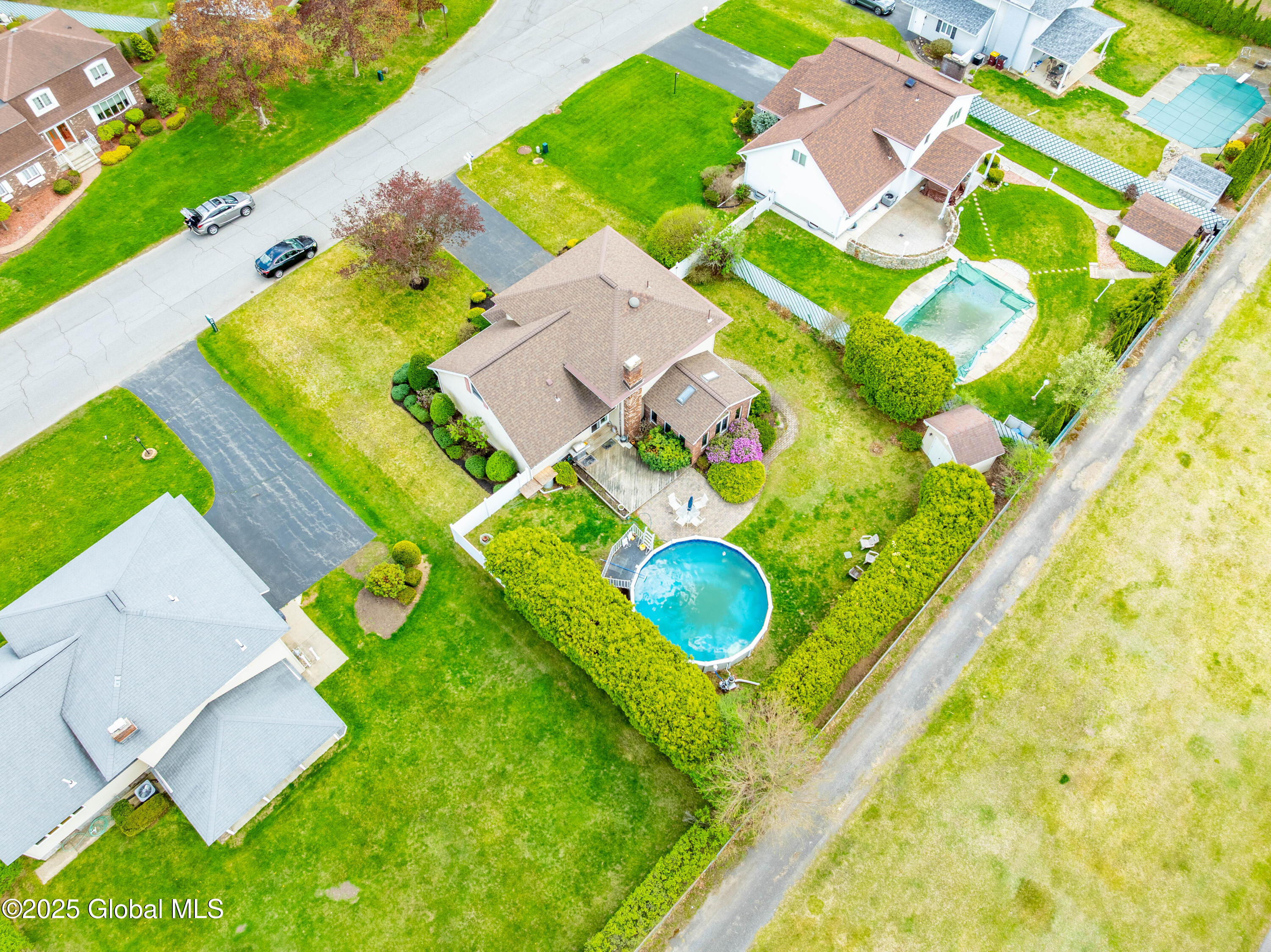 320 Dolan Drive Rotterdam, NY 12306 - Photo 47 of 49 DJI_0101-HDR
