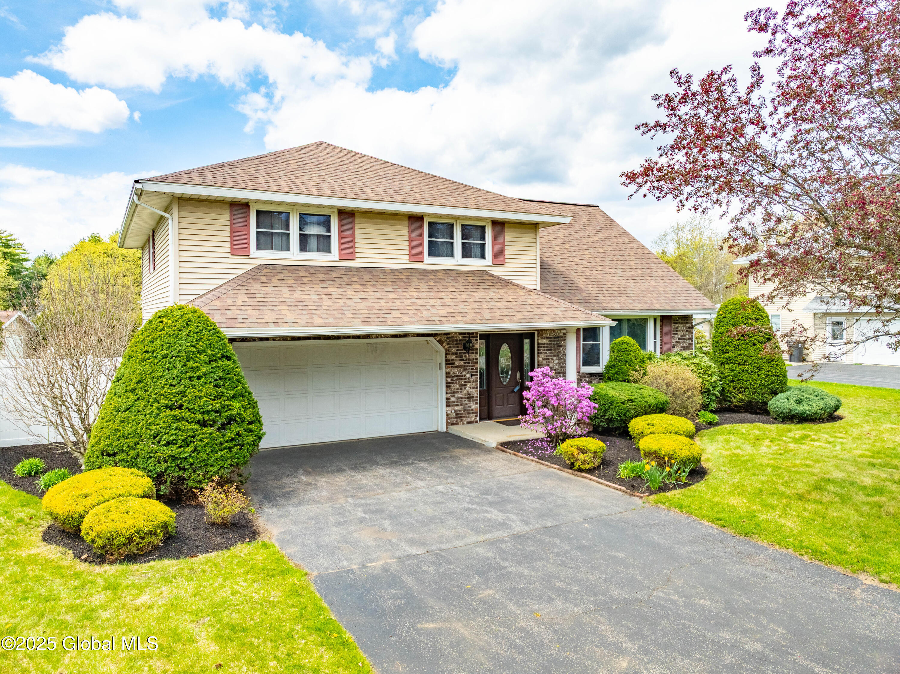 320 Dolan Drive Rotterdam, NY 12306 - Photo 5 of 49 6