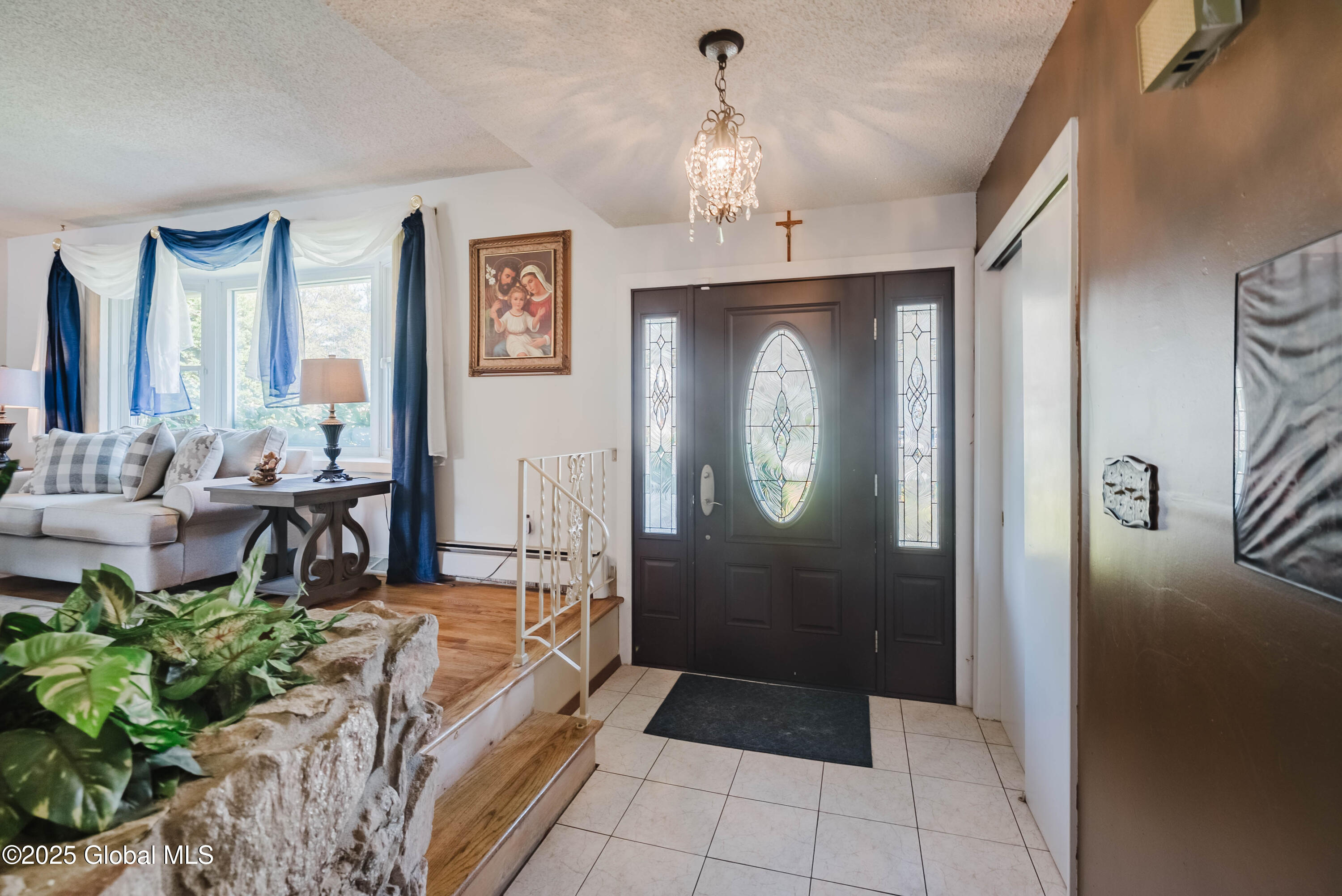 320 Dolan Drive Rotterdam, NY 12306 - Photo 7 of 49 8