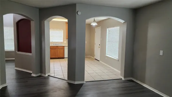 $2,095 | 20218 Mammoth Falls Drive, Tomball, TX 77375