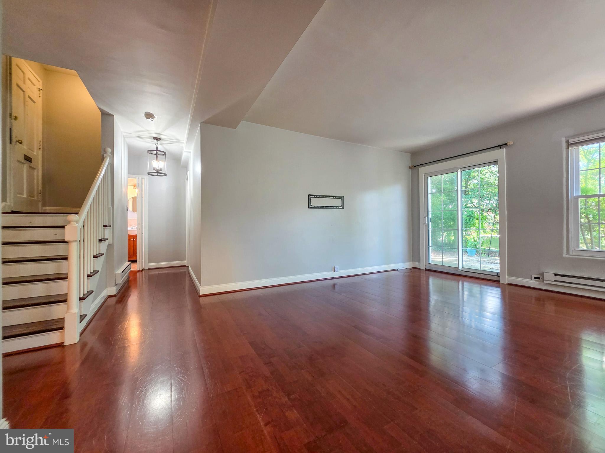 3710 Gunston Road Alexandria, VA 22302 - Photo 5 of 22