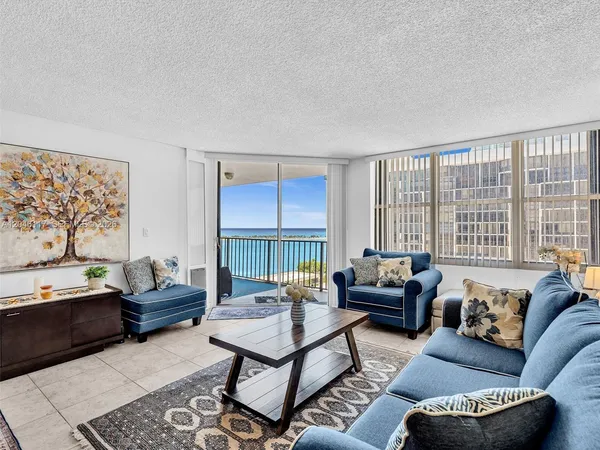 $460,000 | 1901 Brickell Avenue, Unit B1203, Miami, FL 33129
