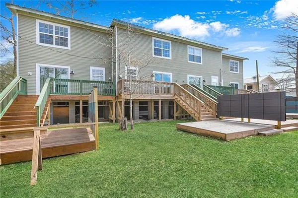 $1,500 | 402 Coffee Street, Unit D, Mandeville, LA 70448