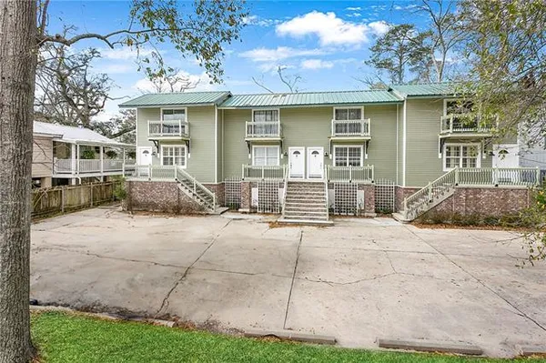 $1,500 | 402 Coffee Street, Unit D, Mandeville, LA 70448
