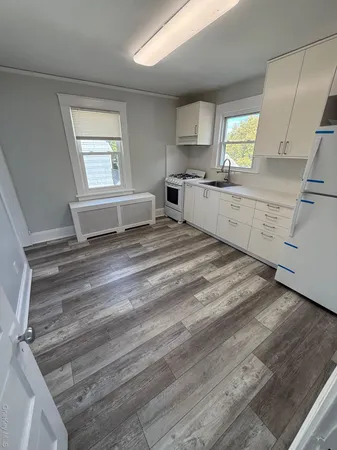 $2,400 | 11 North Street, Glen Cove, NY 11542