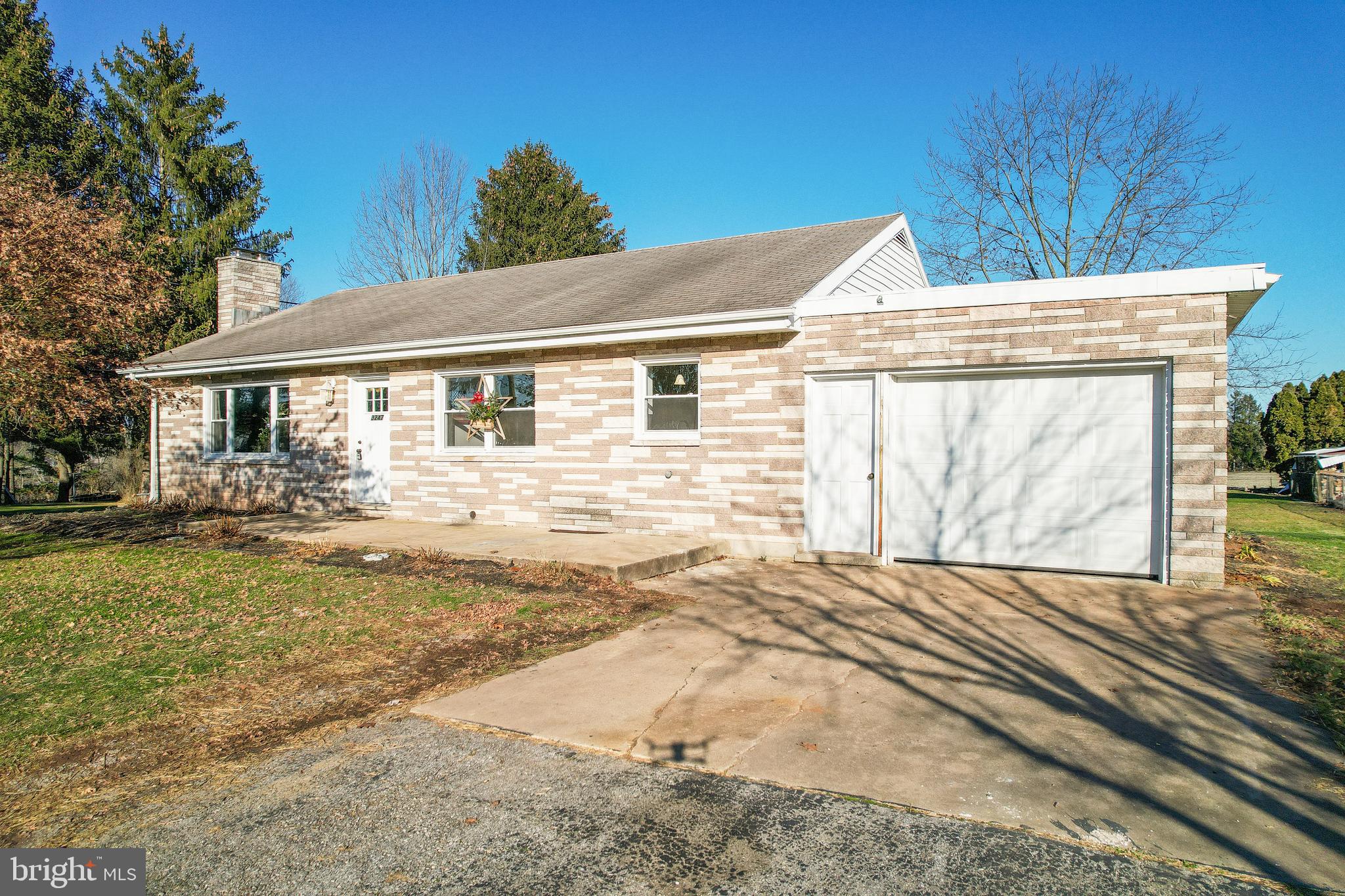 3247 Bull Road York, PA 17408 - Photo 2 of 36 Gallery Image 2