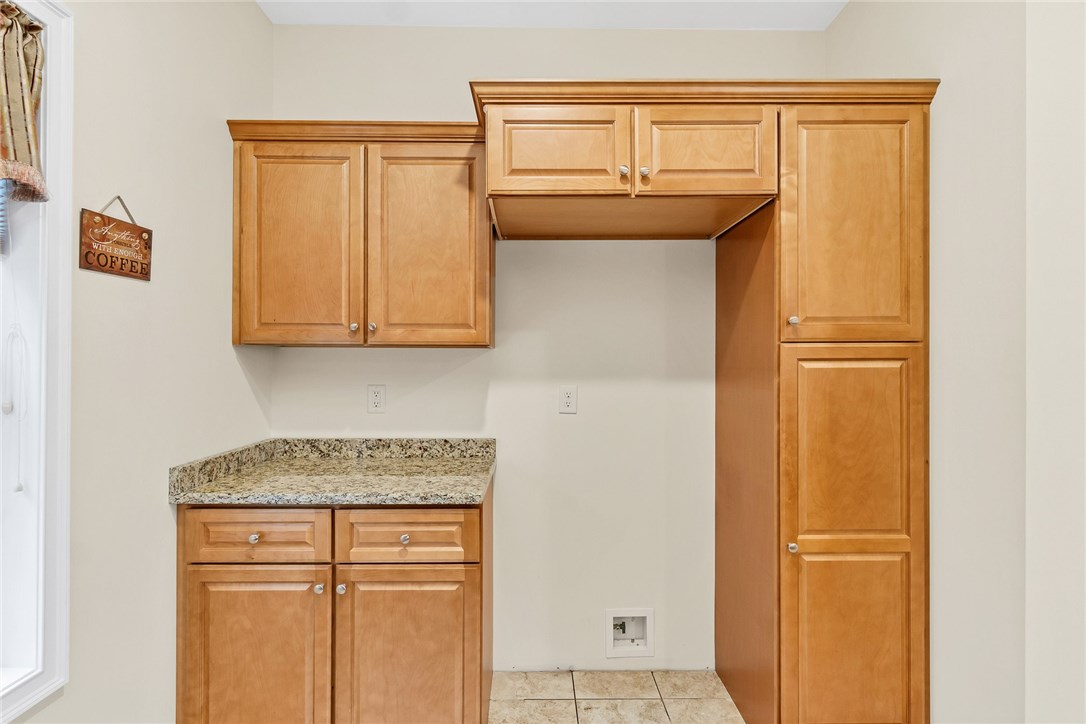 35 Chickadee Way, Unit 35 Danielson, CT 06239 - Photo 11 of 36