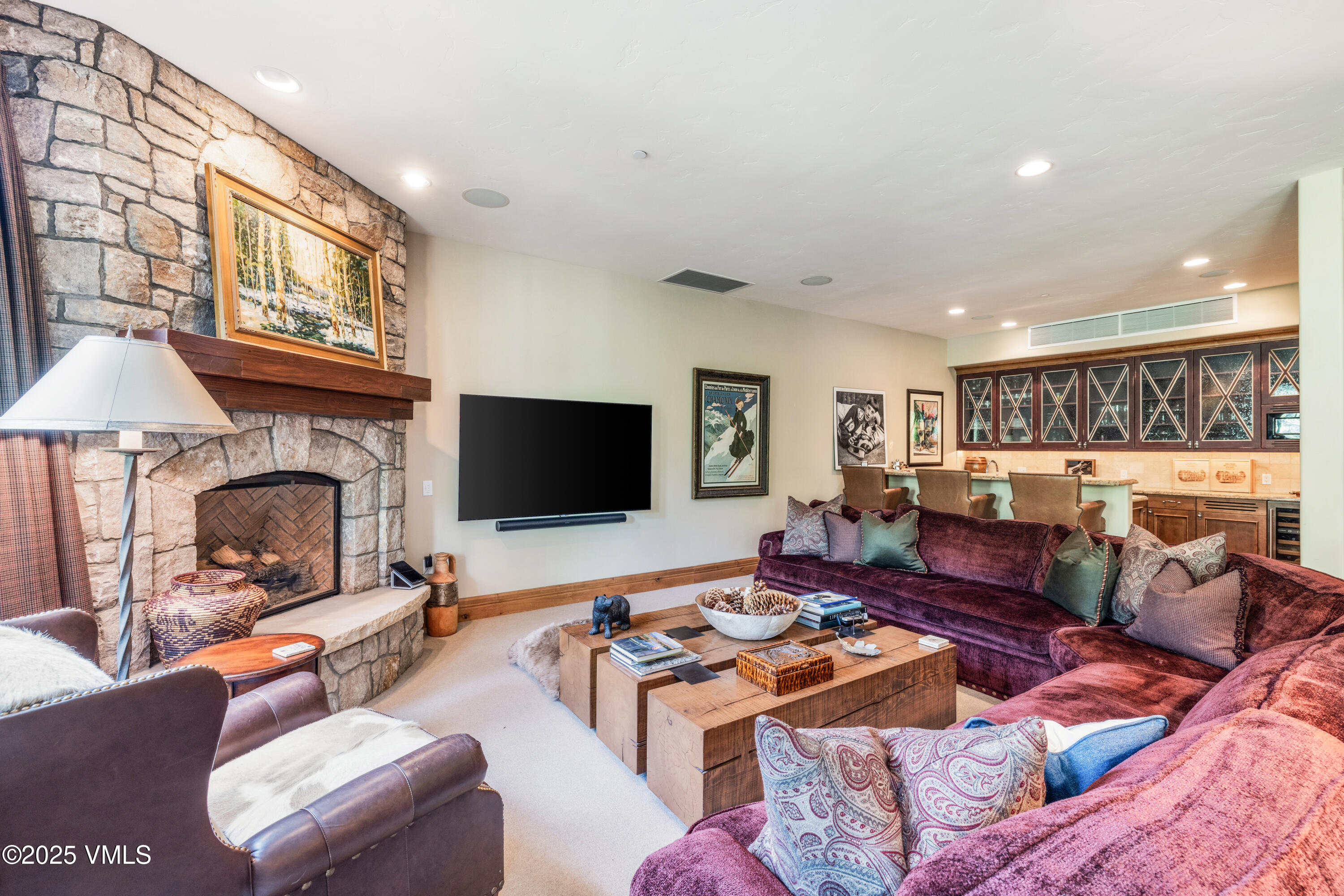 825 West Forest Road, Unit 2 Vail, CO 81657 - Photo 29 of 49 138A6146_1_1v2