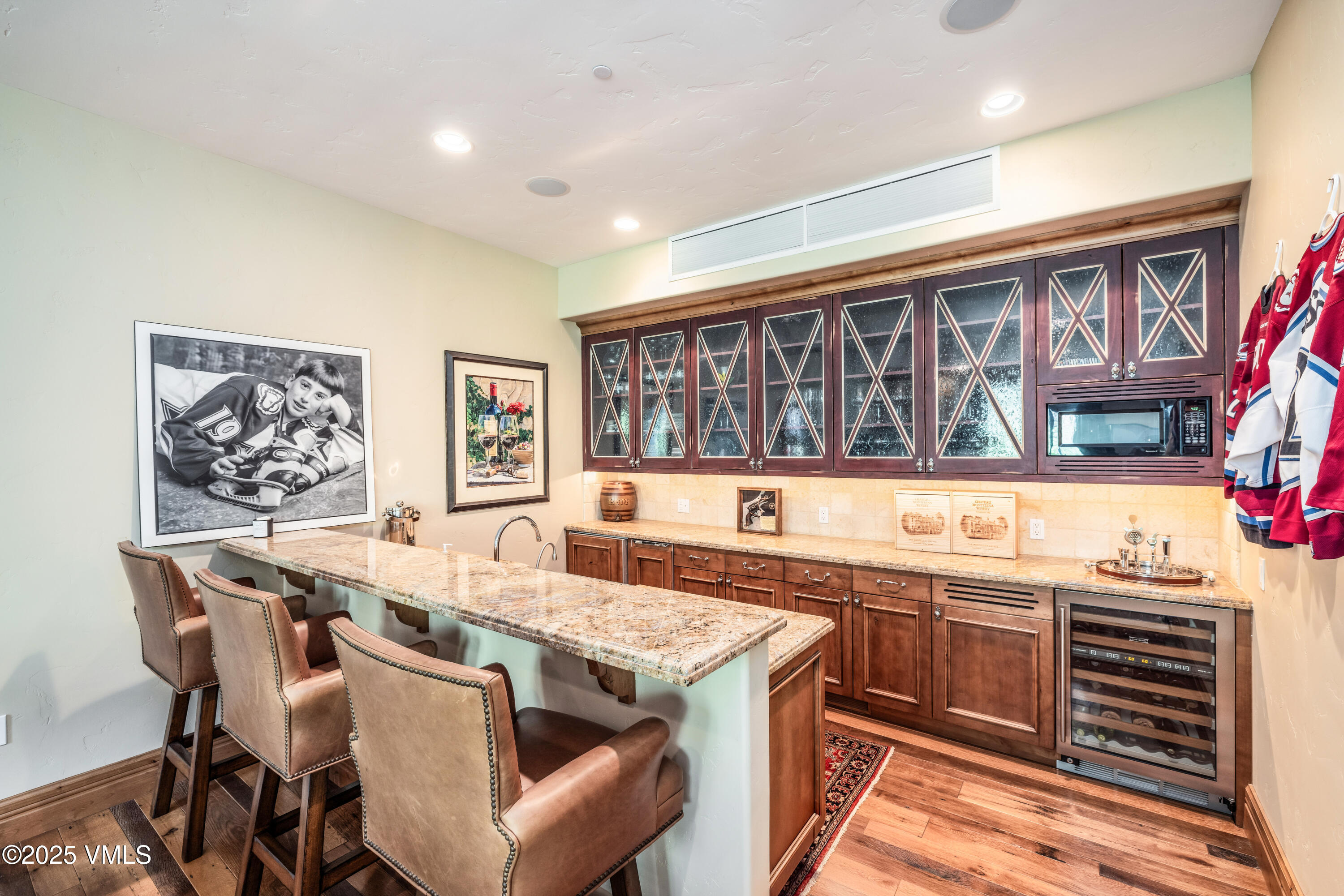 825 West Forest Road, Unit 2 Vail, CO 81657 - Photo 30 of 49 138A6153_1_1v2