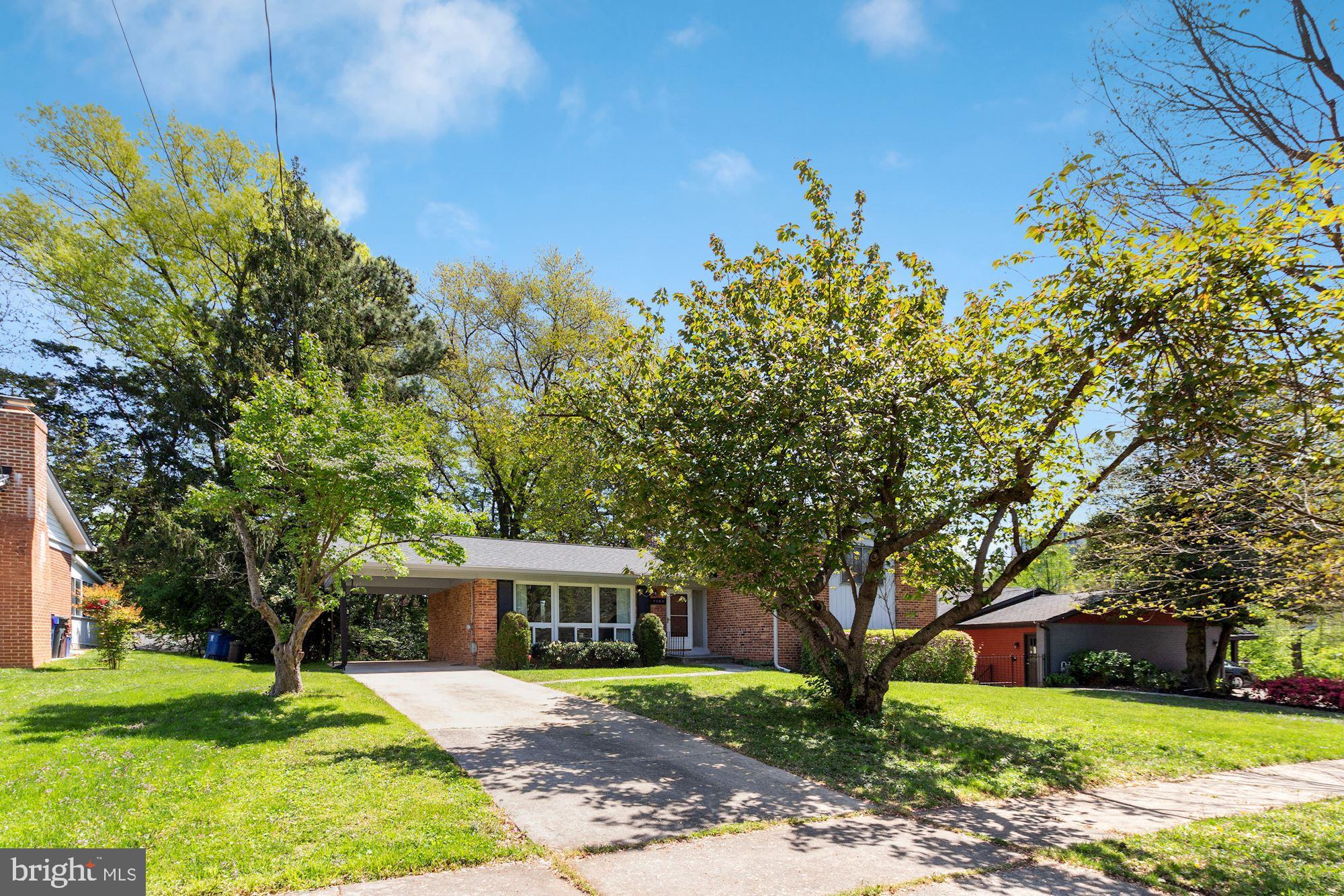 9203 Bardon Road Bethesda, MD 20814 - Photo 3 of 43