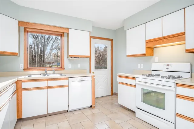 $249,900 | 3644 West Main Street Road, Batavia, NY 14020